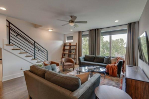 Sleek Townhome near Broadway!